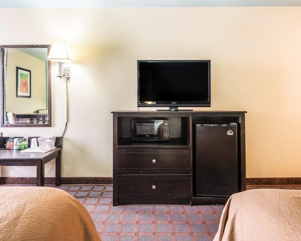 Surestay Plus Hotel By Best Western Blue Springs Exterior foto