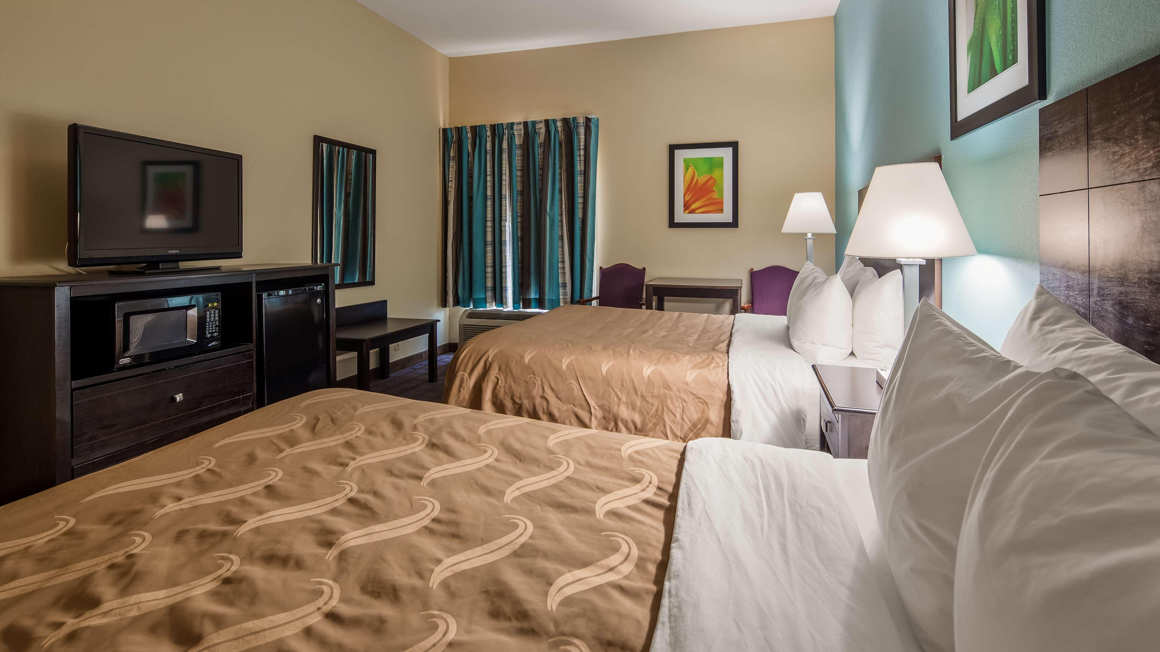 Surestay Plus Hotel By Best Western Blue Springs Exterior foto